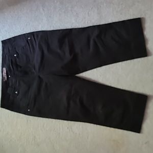 Black denim women's capris